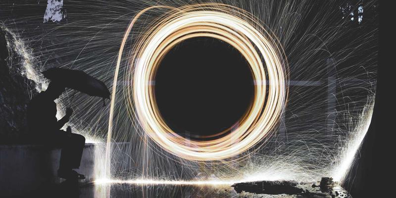 从流量到留量：跨境电商如何借力红人营销与故事化内容，跨越报关清关与国际物流障碍，打造全球品牌忠诚度